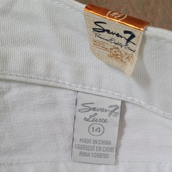 NWT Seven7 Denim Shorts ❤️ - Picture 4 of 5